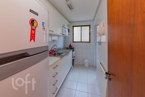 Image 9 - 661936