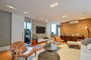 Image 1 - 662271
