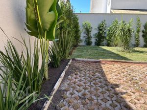Image 1 - 662756
