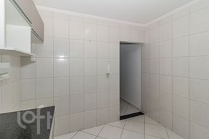Image 15 - 663948