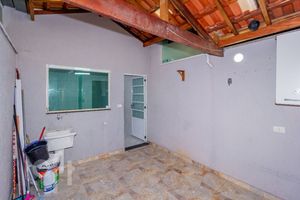 Image 17 - 663948