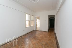Image 10 - 664006