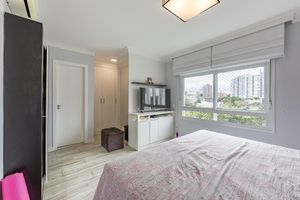 Image 11 - 664030