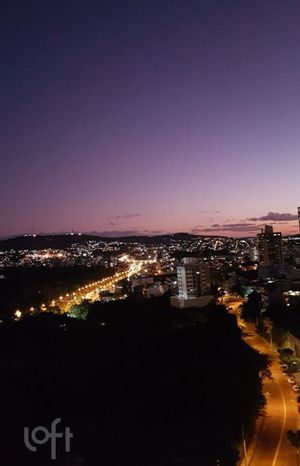 Image 40 - 664468