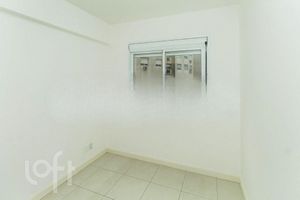Image 17 - 665045