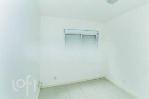 Image 11 - 665045