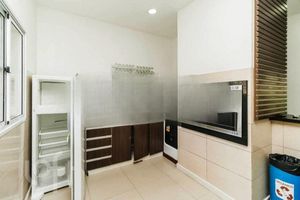 Image 36 - 665045
