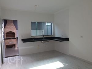Image 19 - 667002
