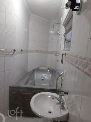 Image 11 - 667125