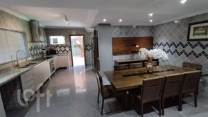 Image 9 - 667297
