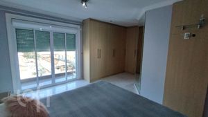 Image 39 - 667297