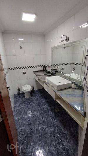 Image 3 - 667297