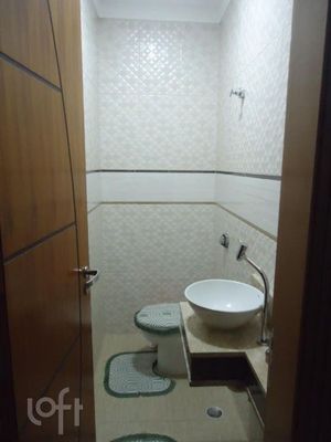 Image 7 - 667434
