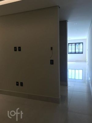 Image 26 - 667445