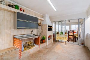 Image 15 - 668495