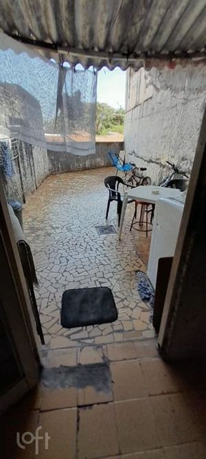 Image 9 - 672846