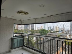 Image 1 - 674256