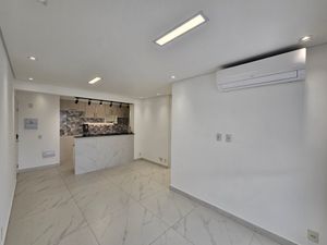 Image 6 - 674256