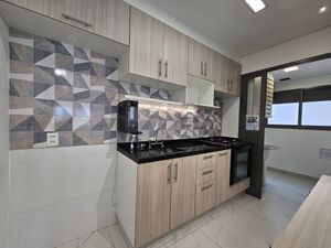 Image 8 - 674256