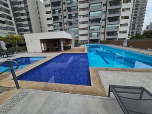 Image 18 - 674256