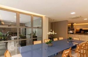 Image 14 - 674489