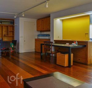 Image 17 - 675171