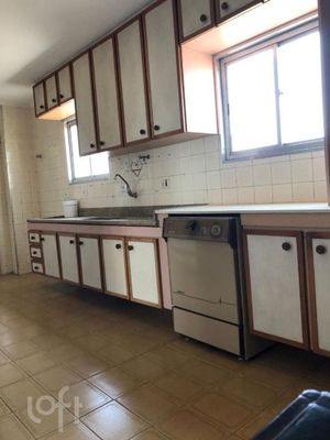 Image 12 - 675274
