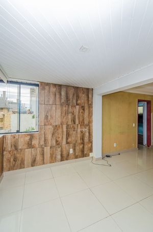 Image 6 - 675997
