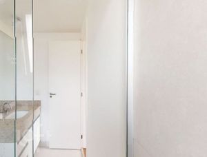 Image 15 - 676874
