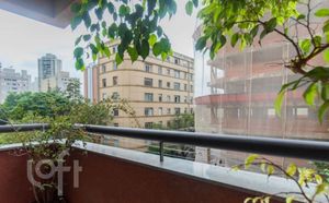 Image 4 - 676903
