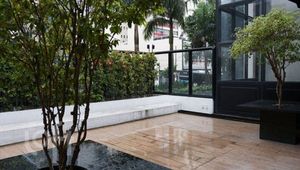 Image 9 - 677084