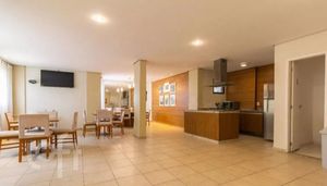 Image 17 - 677444