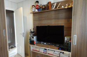 Image 4 - 677712