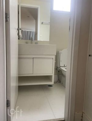 Image 1 - 677764