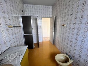 Image 19 - 678743