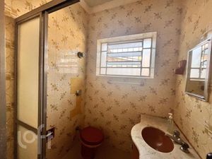 Image 12 - 678743