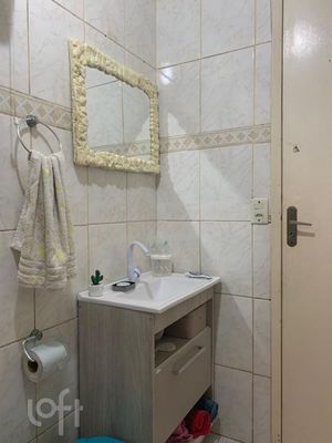 Image 10 - 679394