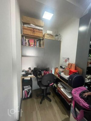 Image 10 - 679413