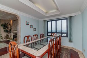 Image 7 - 679817