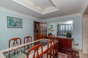 Image 9 - 679817