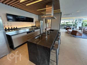 Image 20 - 681403