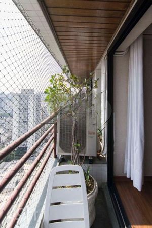 Image 14 - 681475