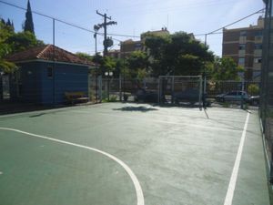 Image 11 - 6825