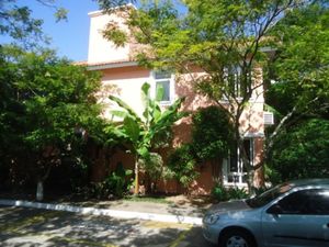 Image 8 - 6825