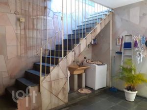 Image 19 - 684236