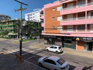 Image 13 - 685429