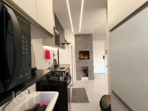Image 15 - 686309