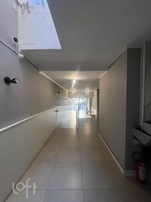 Image 24 - 686529
