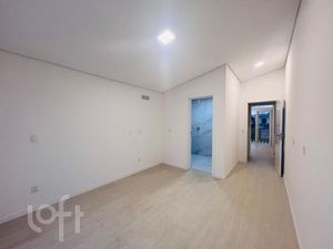 Image 10 - 687723