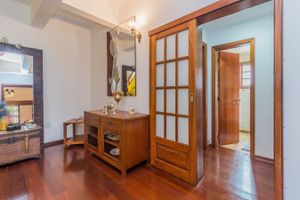 Image 10 - 6879